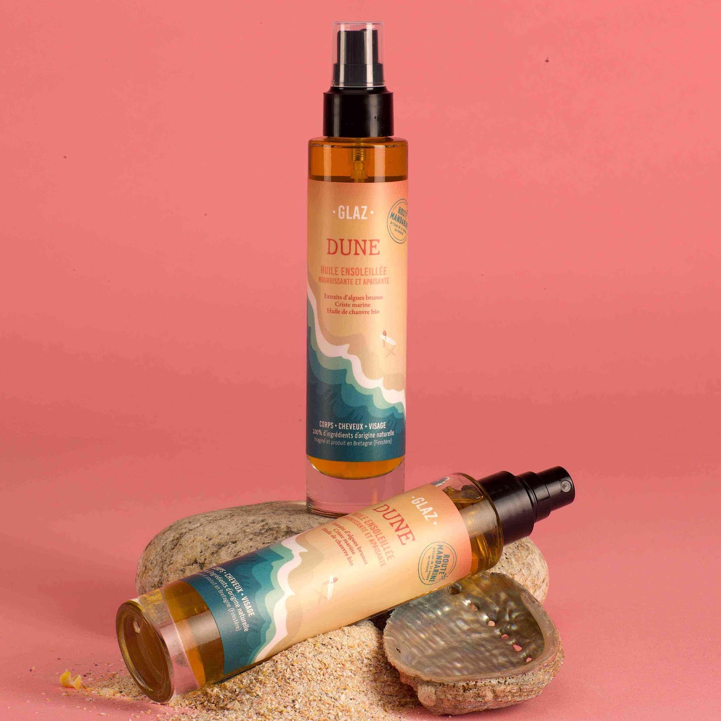 Huile sèche corps et cheveux imaginée et produite en Bretagne. Aux ingrédients Bretons et marins pour nourrir, hydrater et apaiser la peau.