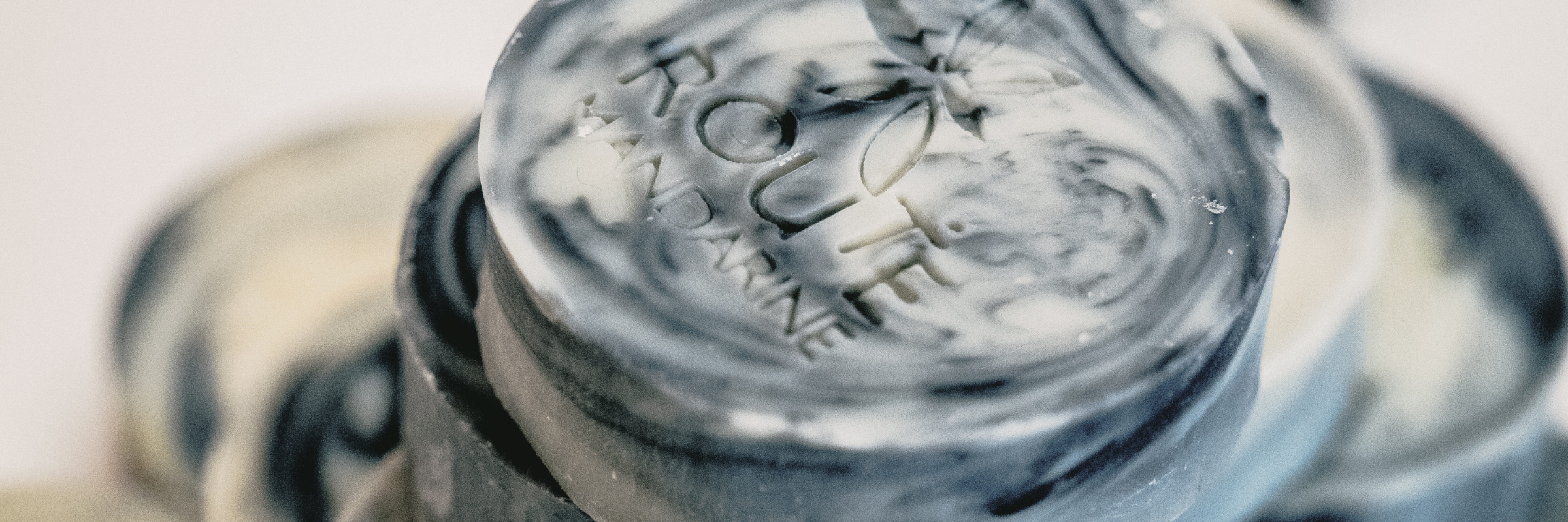 Savons ciel d'orage sur ouessant au poinconnage